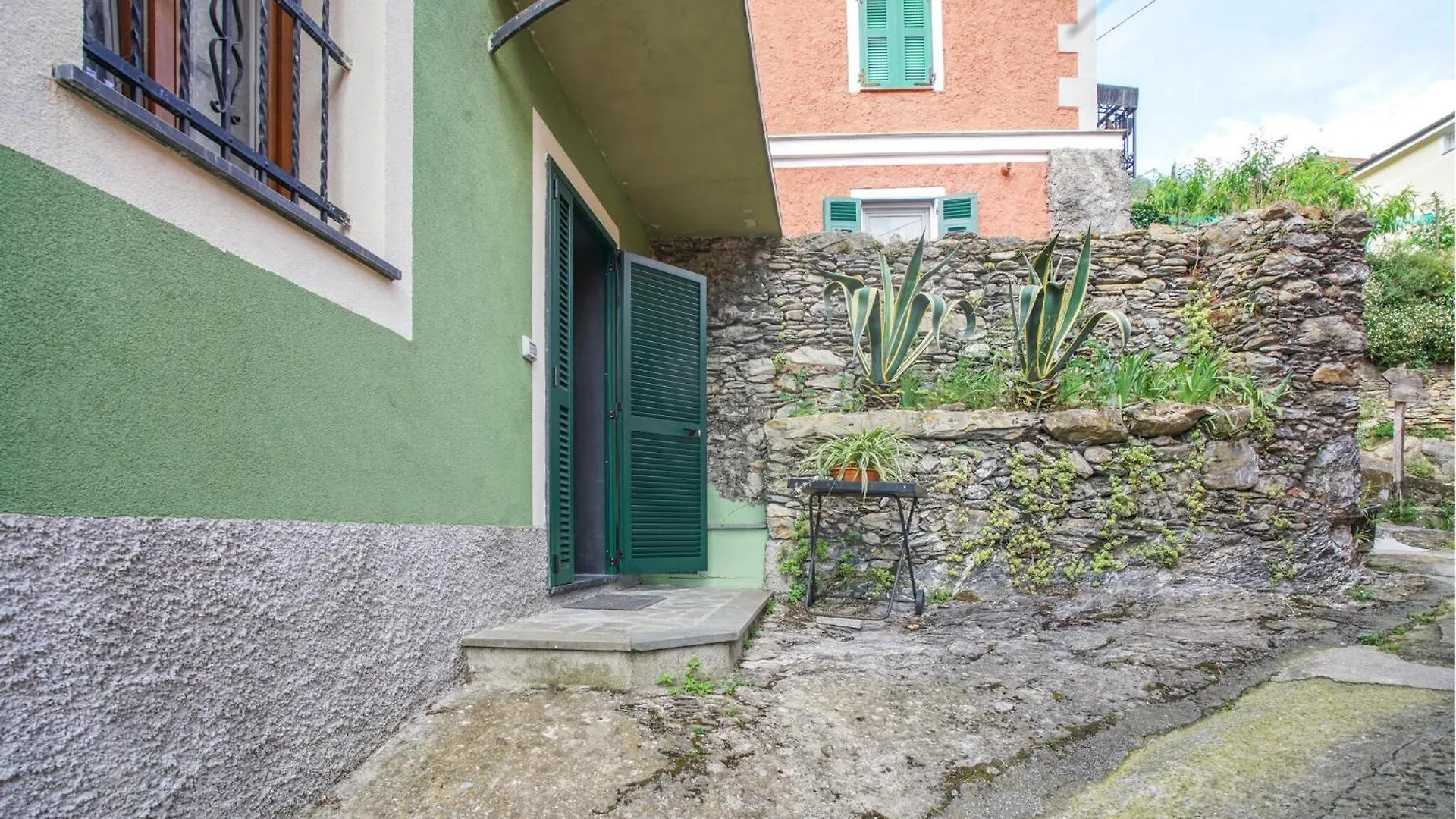 Holiday home 2 Bedroom Beautiful Home In Recco
