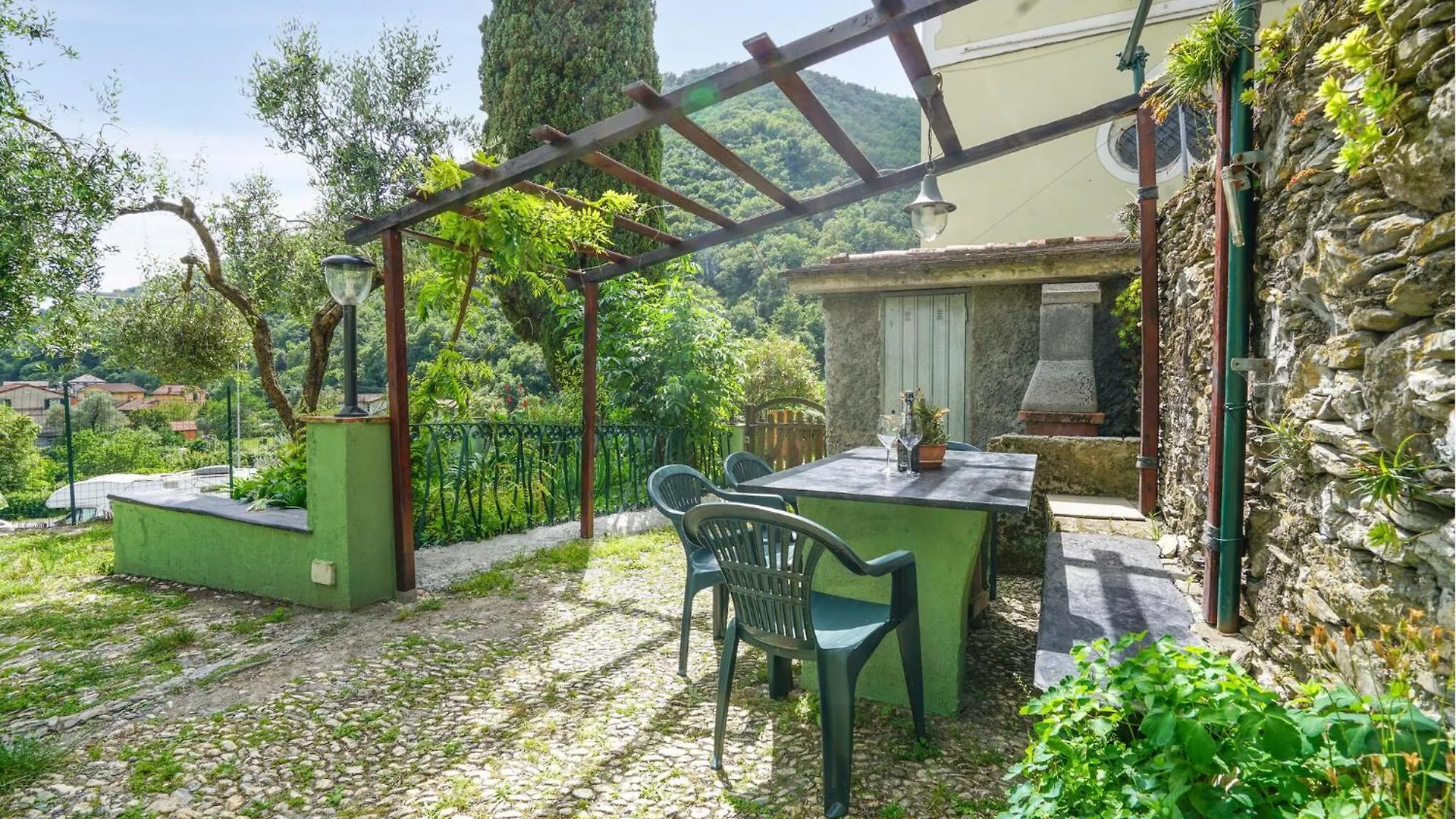 2 Bedroom Beautiful Home In Recco