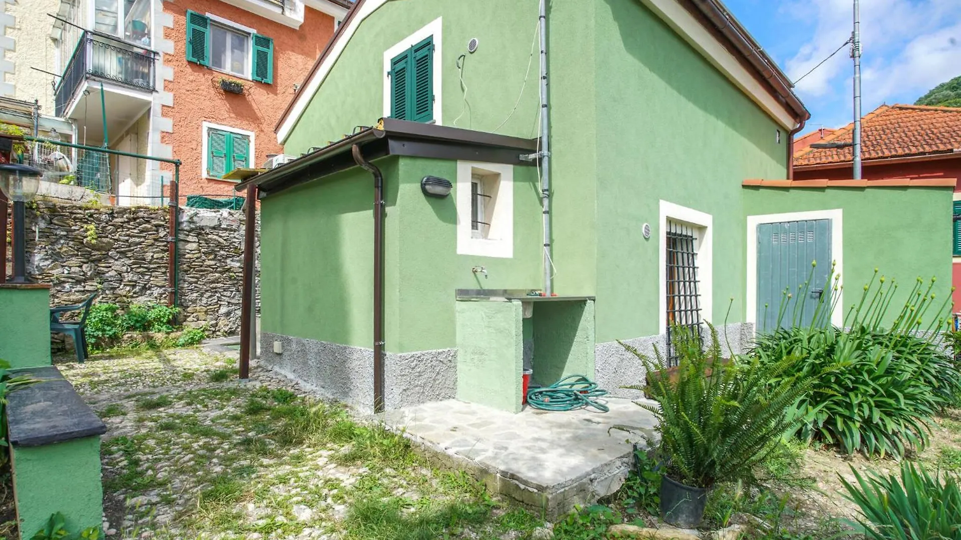 2 Bedroom Beautiful Home In Recco